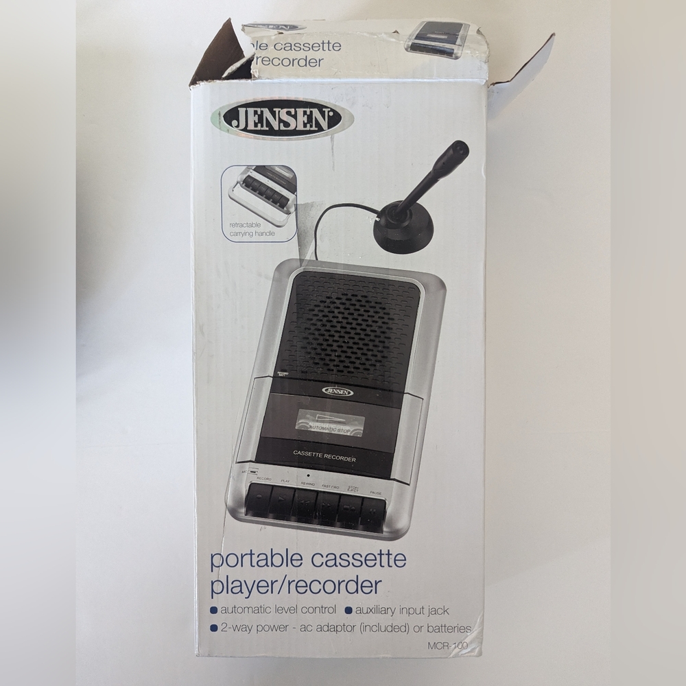 JENSEN® Cassette Player/Recorder - Picture 3 of 3